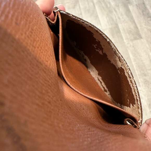 Louis Vuitton Brown and Gold Monogram Card Holder - Picture 9 of 11